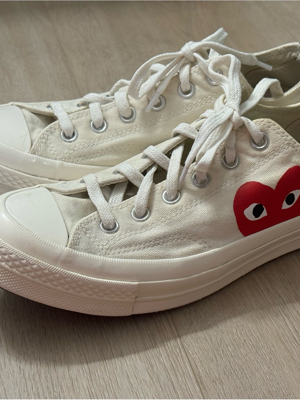 Comme des Garçons PLAY Cream Canvas Low-Top Sneakers with Red Heart
